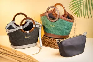 Beach Style Hand Bag with Wooden Handle | 10.4"X4.5"X13.1" | 900gm